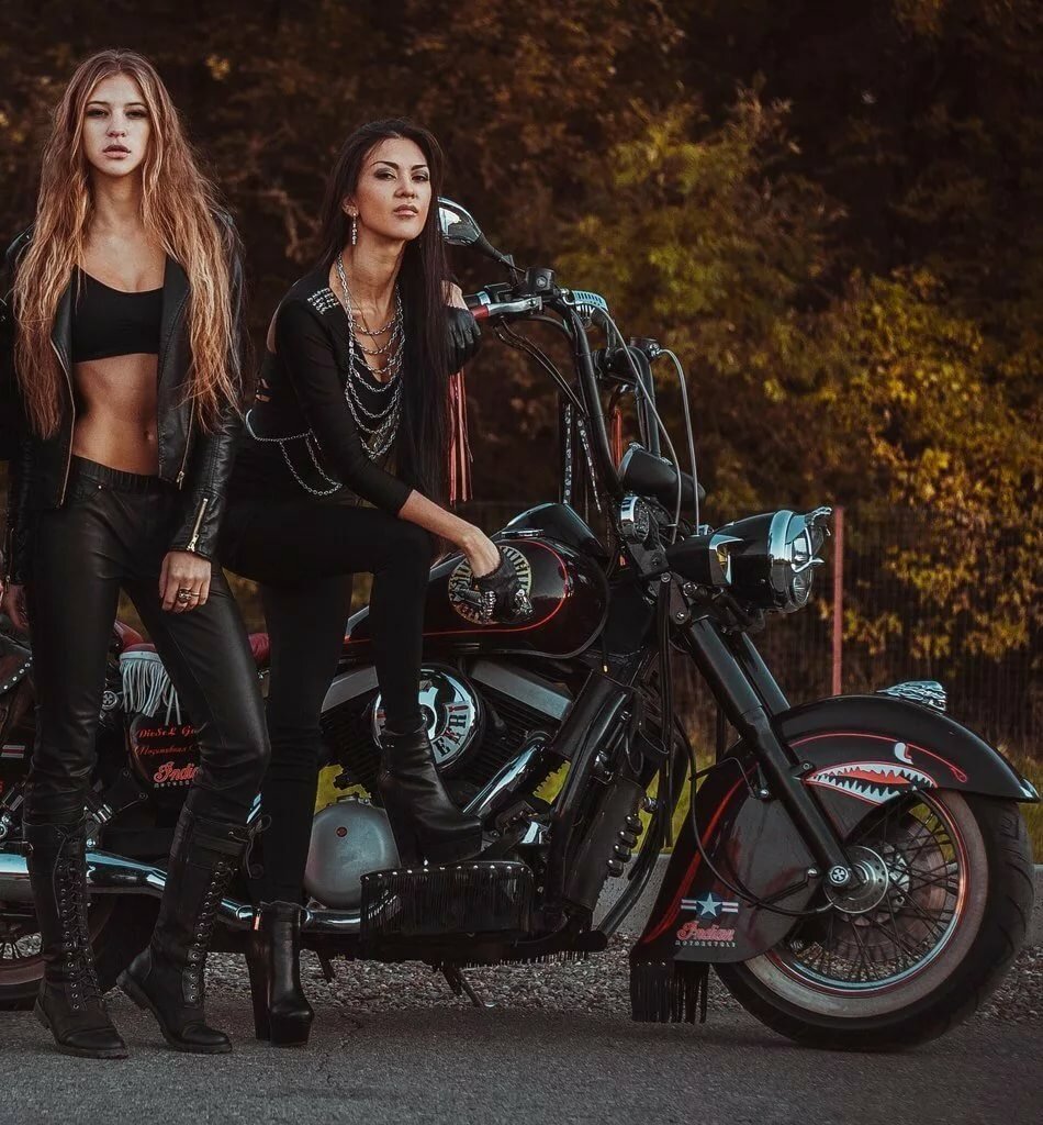 Beautiful girls and bikes in Praia