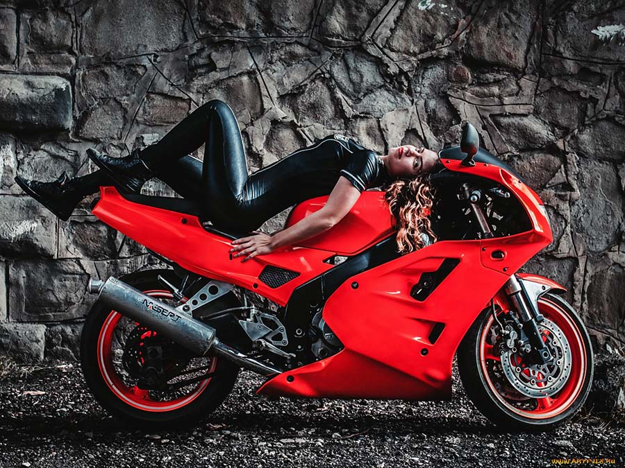 Beautiful girl Beautiful girls and motorcycles in Praia