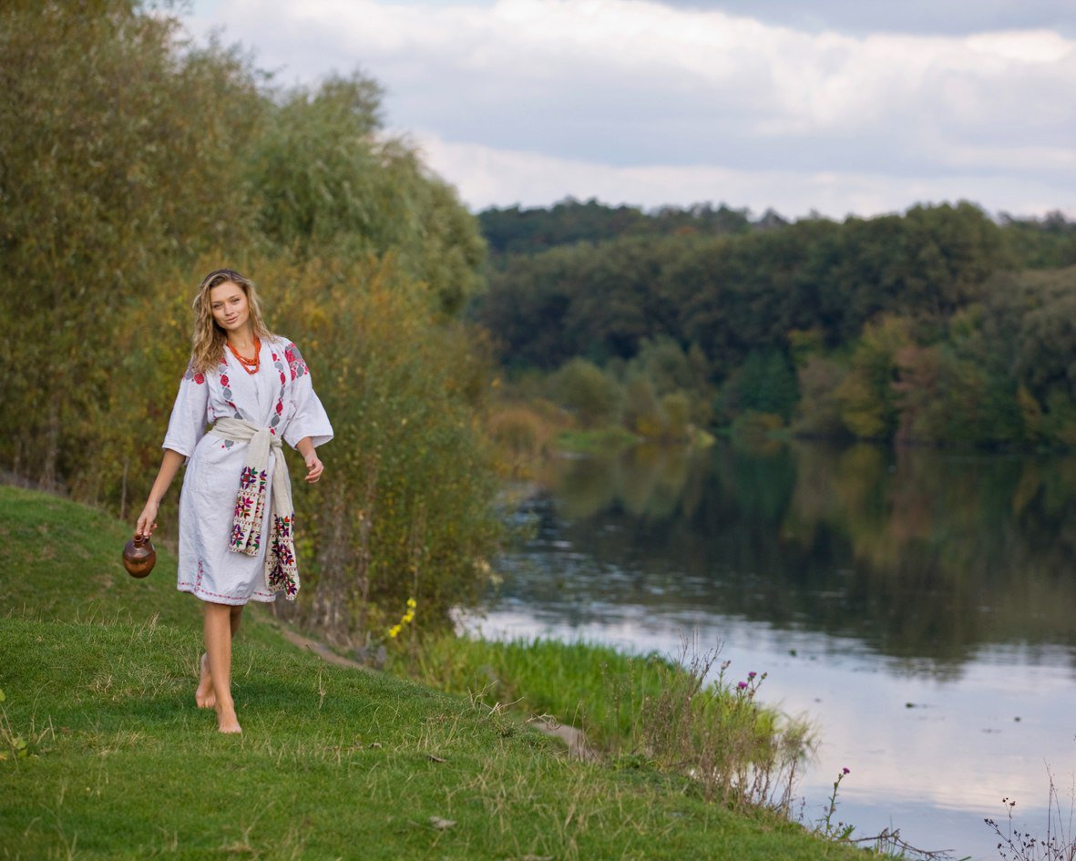 Nude girl Slavic women in Praia